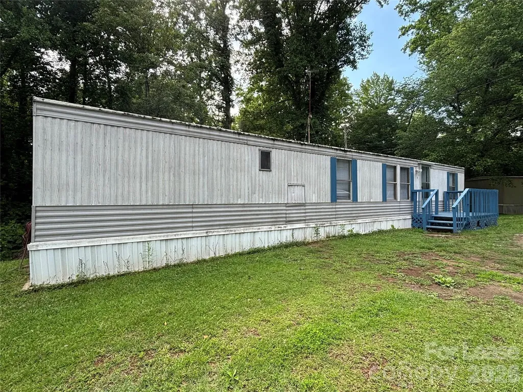 2020 Cabin Lane Stanley NC 28164