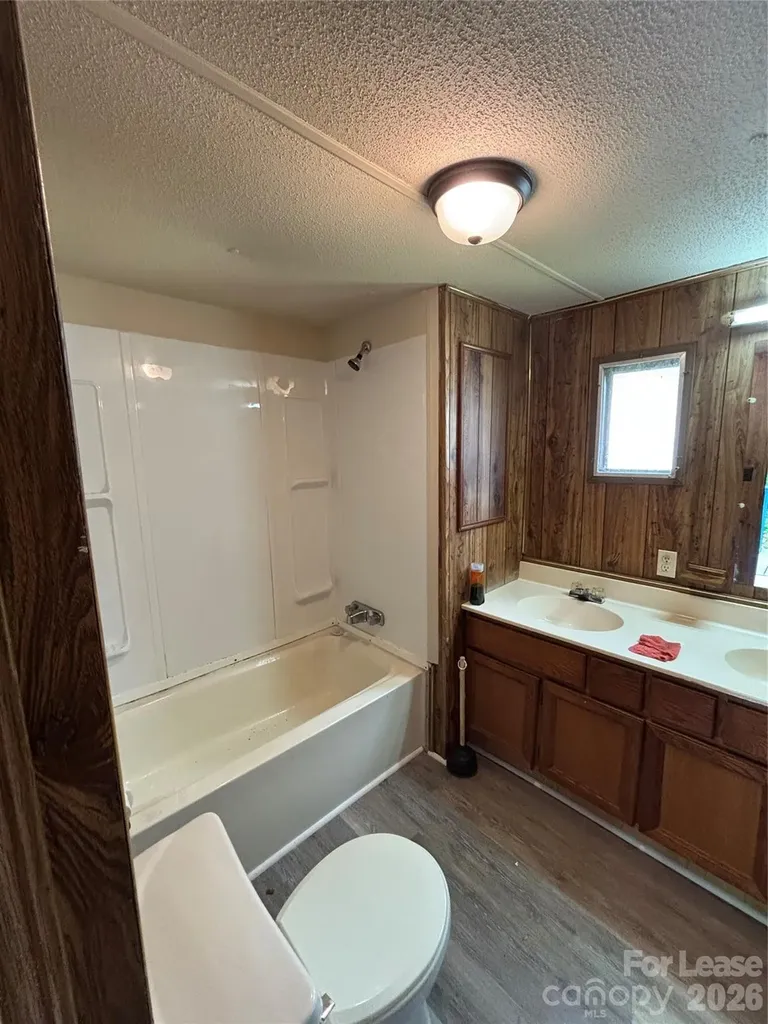 2020 Cabin Lane Stanley NC 28164