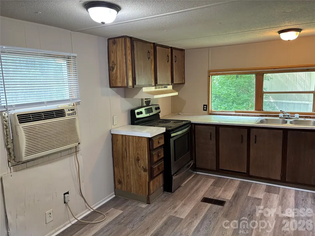 2020 Cabin Lane Stanley NC 28164