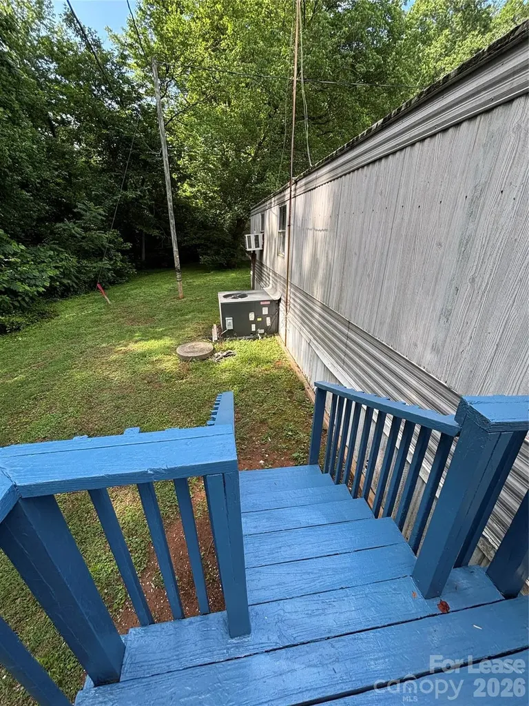 2020 Cabin Lane Stanley NC 28164
