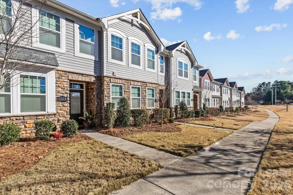 1564 Galloway Road Charlotte NC 28262