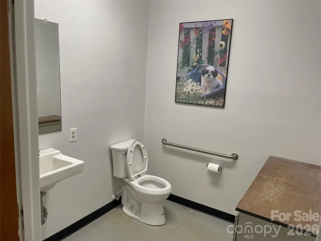 1317 Ashley Brook Lane Winston Salem NC 27103