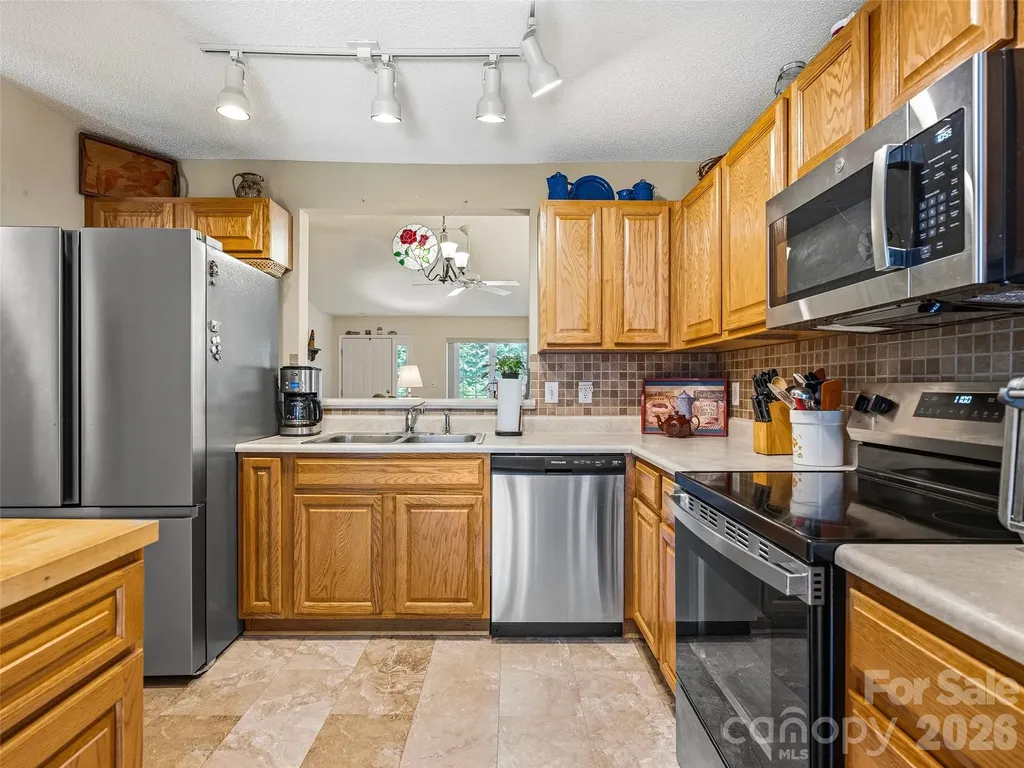 107 London Court Brevard NC 28712