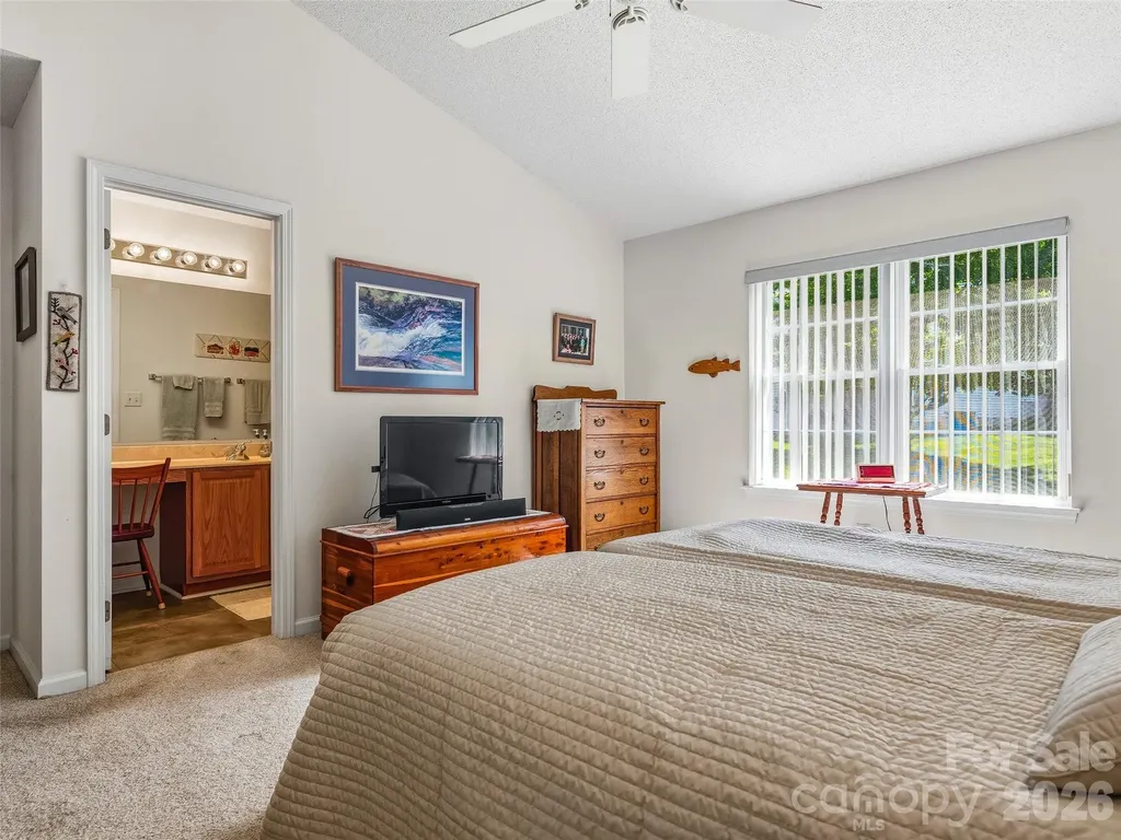 107 London Court Brevard NC 28712