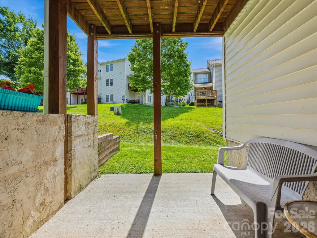 107 London Court Brevard NC 28712