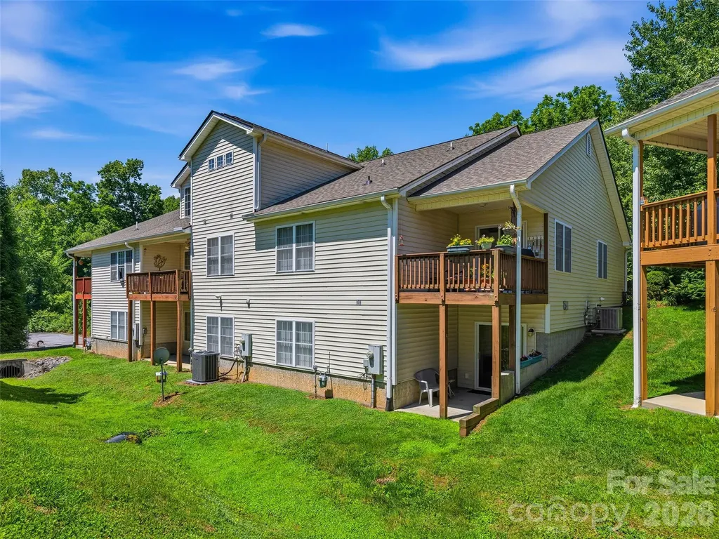 107 London Court Brevard NC 28712
