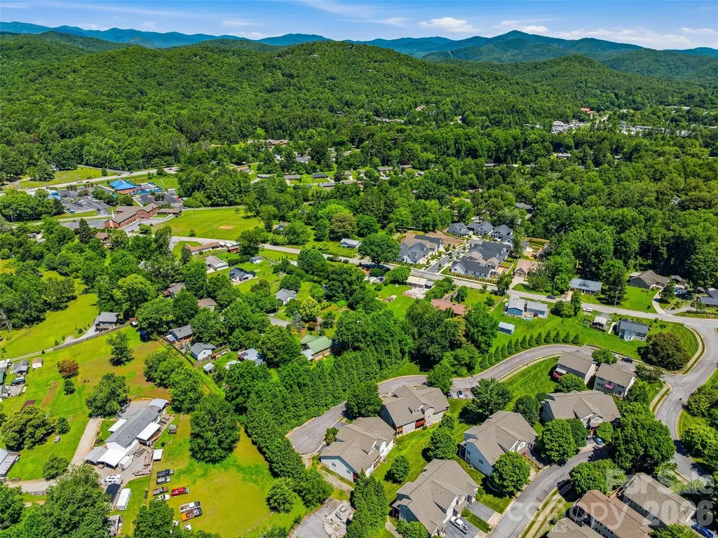107 London Court Brevard NC 28712