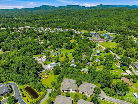 107 London Court Brevard NC 28712