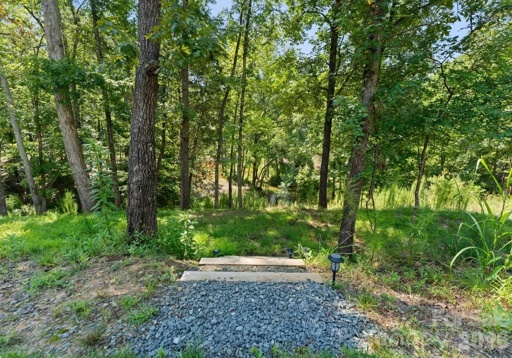 16515 Munson Hill Road Charlotte NC 28278