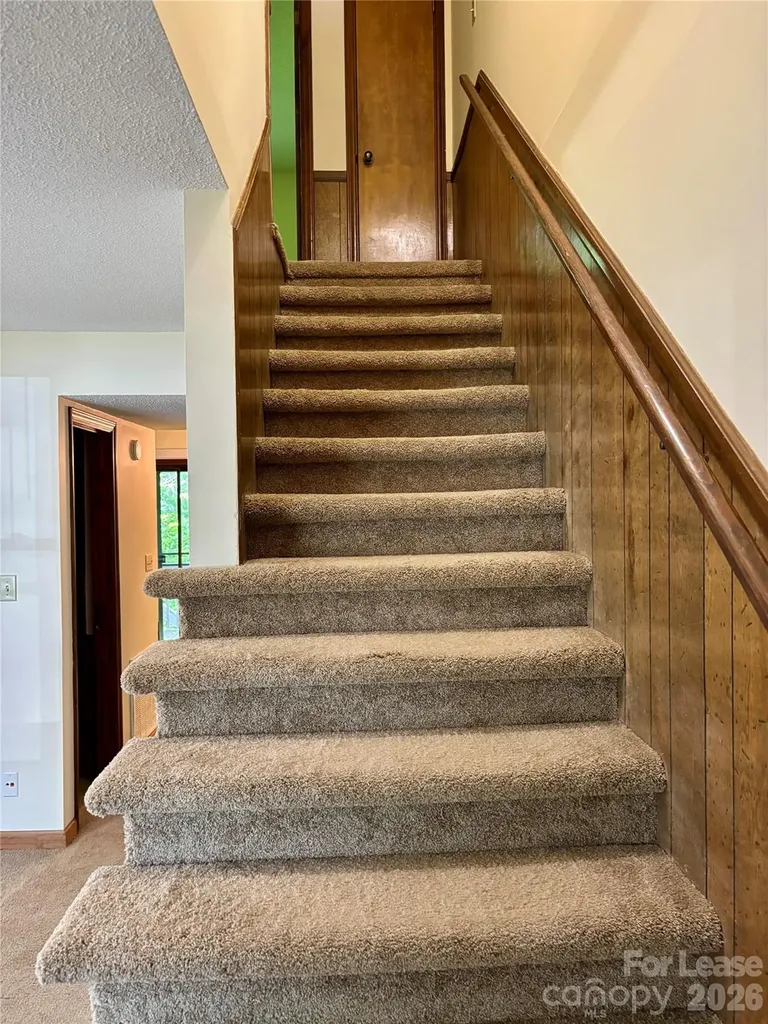 128 Hillcrest Drive Lincolnton NC 28092