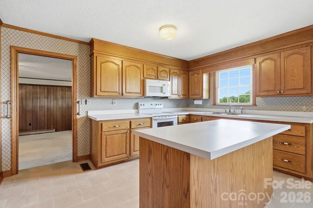 1913 Nebo Road Boonville NC 27011