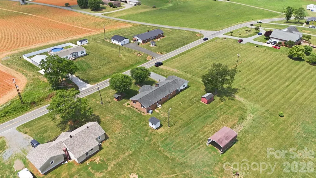 1913 Nebo Road Boonville NC 27011