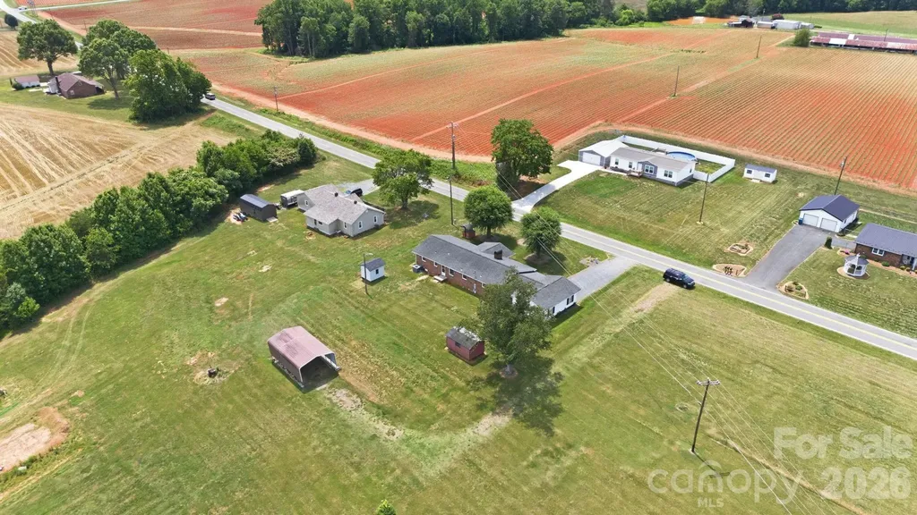 1913 Nebo Road Boonville NC 27011