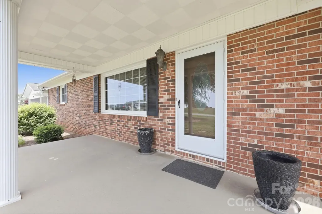 1913 Nebo Road Boonville NC 27011
