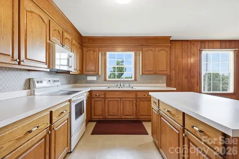 1913 Nebo Road Boonville NC 27011