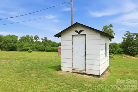 1913 Nebo Road Boonville NC 27011