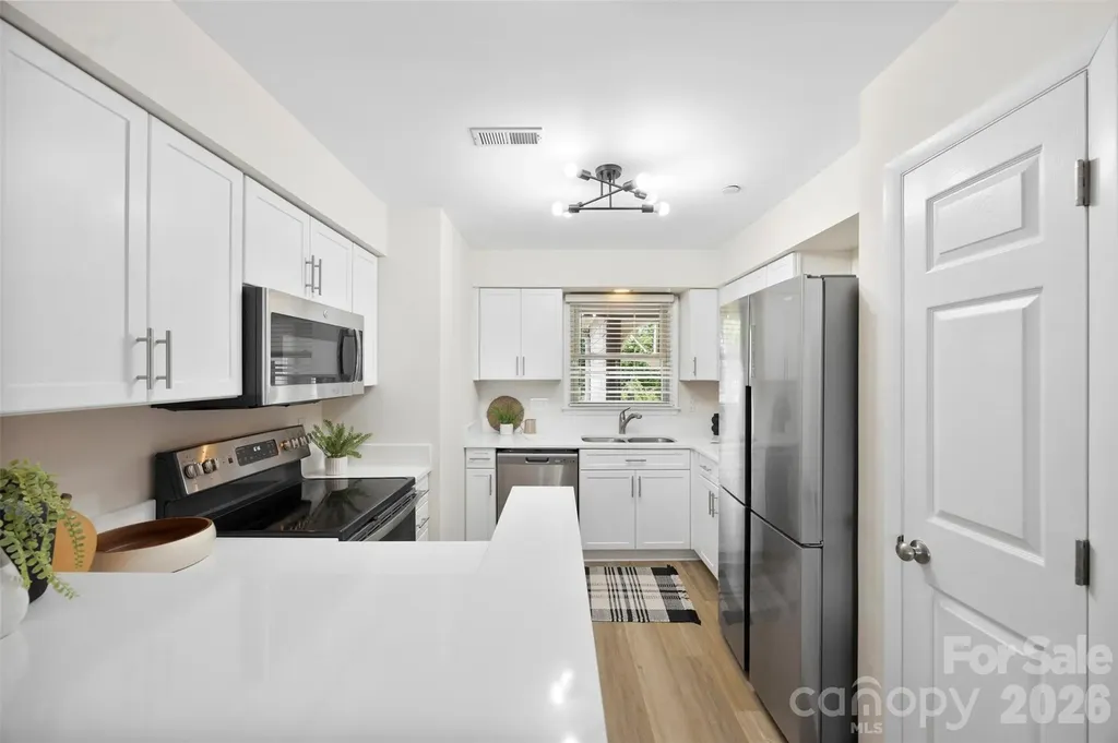 9808 Emerald Point Drive Charlotte NC 28278
