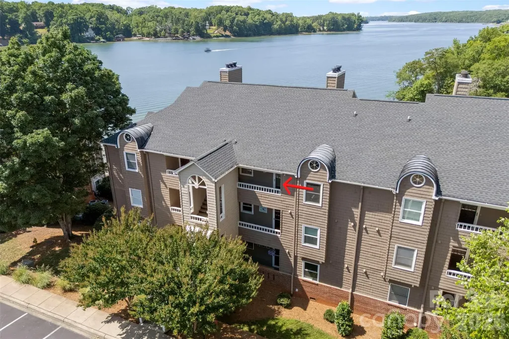 9808 Emerald Point Drive Charlotte NC 28278