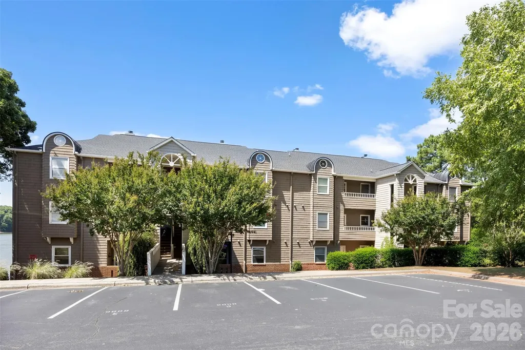 9808 Emerald Point Drive Charlotte NC 28278