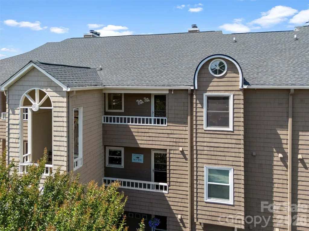 9808 Emerald Point Drive Charlotte NC 28278