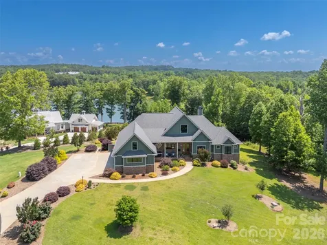 398 Mapleton Lane Columbus NC 28722