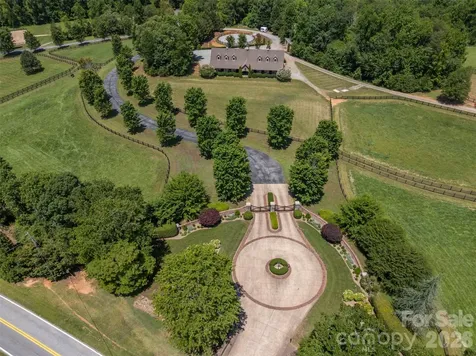 398 Mapleton Lane Columbus NC 28722