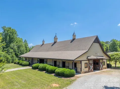 398 Mapleton Lane Columbus NC 28722