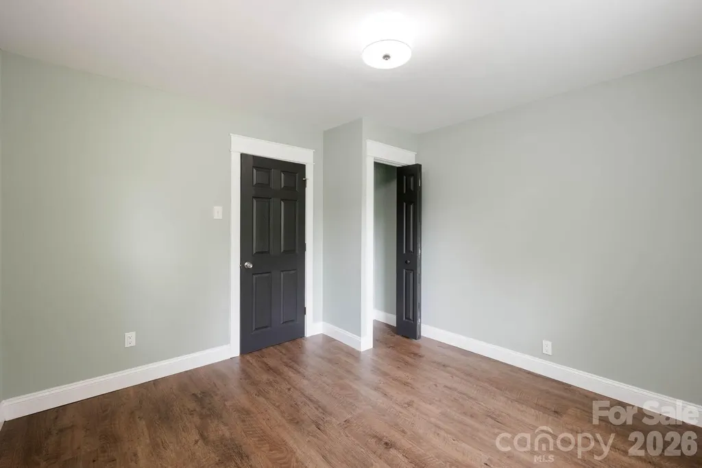 147 N Hillside Street Rutherfordton NC 28139