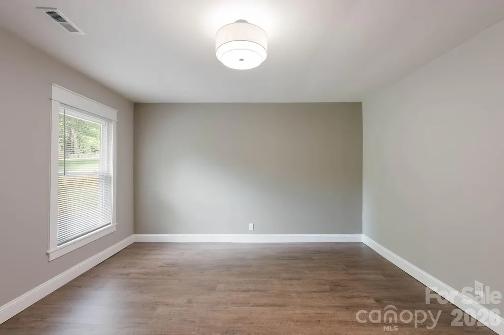 147 N Hillside Street Rutherfordton NC 28139
