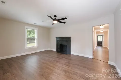 147 N Hillside Street Rutherfordton NC 28139