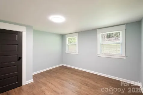 147 N Hillside Street Rutherfordton NC 28139