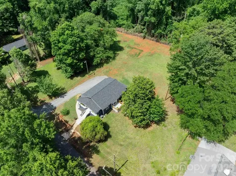 147 N Hillside Street Rutherfordton NC 28139