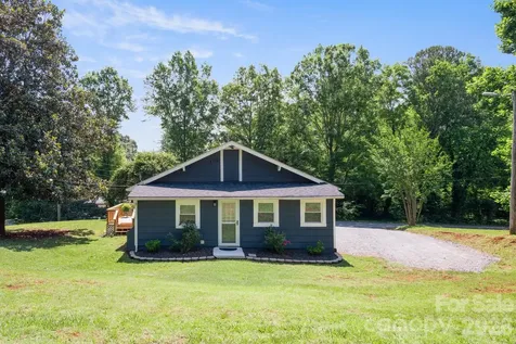 147 N Hillside Street Rutherfordton NC 28139