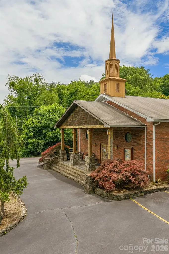 1127 Franklin Grove Church Road Bryson City NC 28713