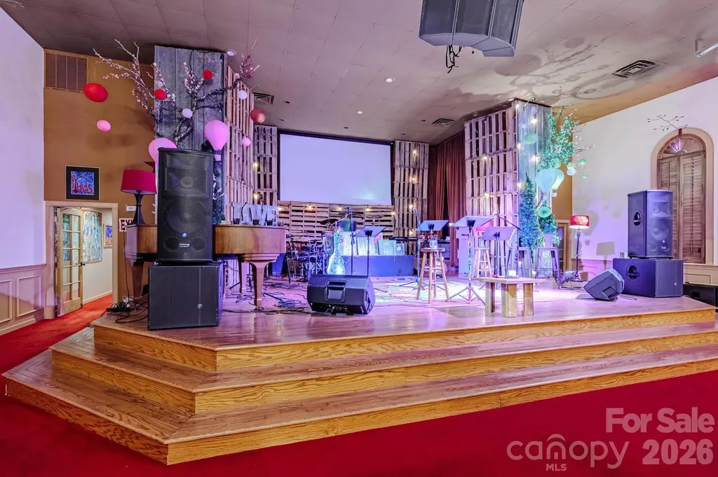 1127 Franklin Grove Church Road Bryson City NC 28713