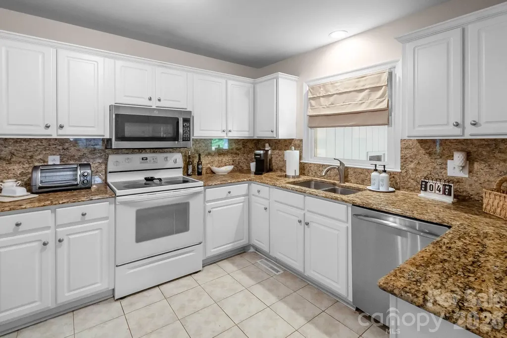 10112 Withers Road Charlotte NC 28278