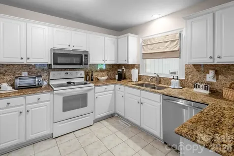 10112 Withers Road Charlotte NC 28278