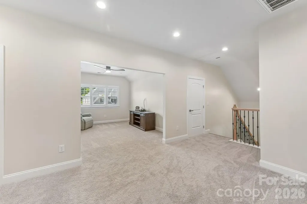 9833 Ardley Park Way Charlotte NC 28227