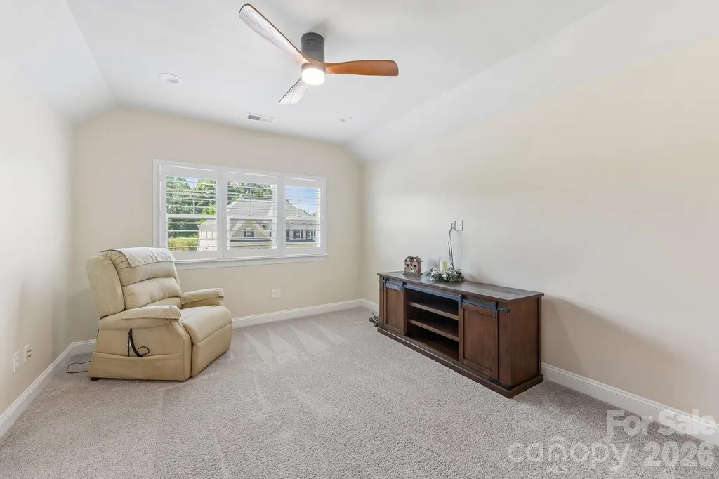 9833 Ardley Park Way Charlotte NC 28227