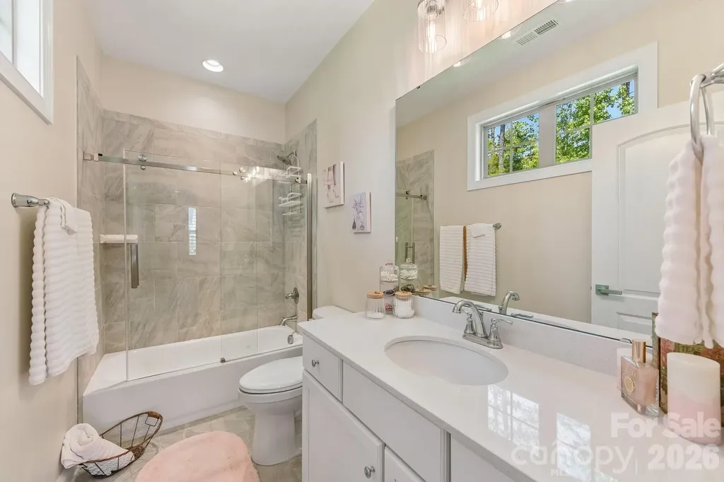 9833 Ardley Park Way Charlotte NC 28227