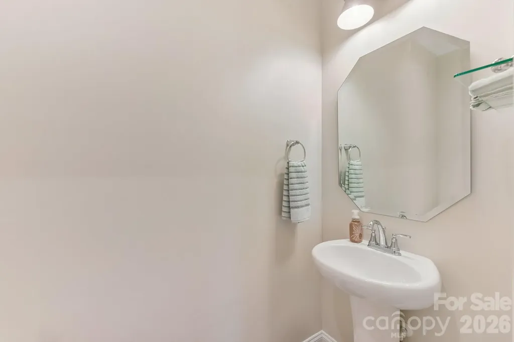 9833 Ardley Park Way Charlotte NC 28227