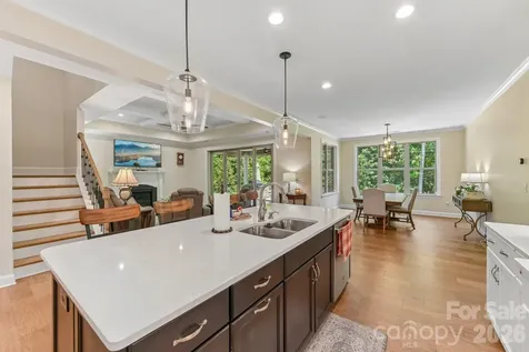 9833 Ardley Park Way Charlotte NC 28227