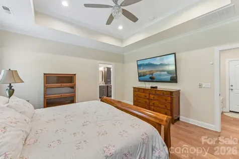 9833 Ardley Park Way Charlotte NC 28227