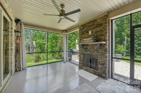 9833 Ardley Park Way Charlotte NC 28227