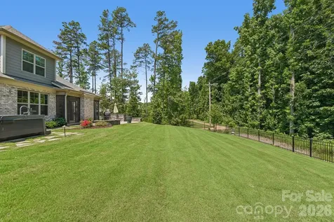 9833 Ardley Park Way Charlotte NC 28227
