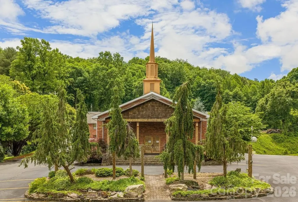 1127 Franklin Grove Church Road Bryson City NC 28713