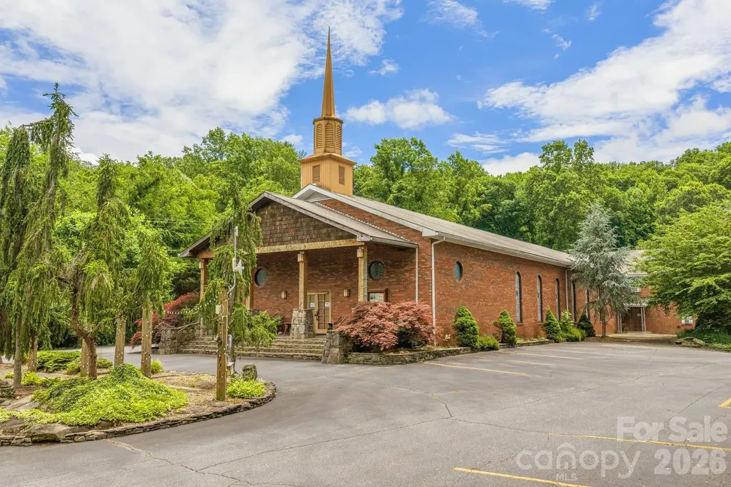 1127 Franklin Grove Church Road Bryson City NC 28713