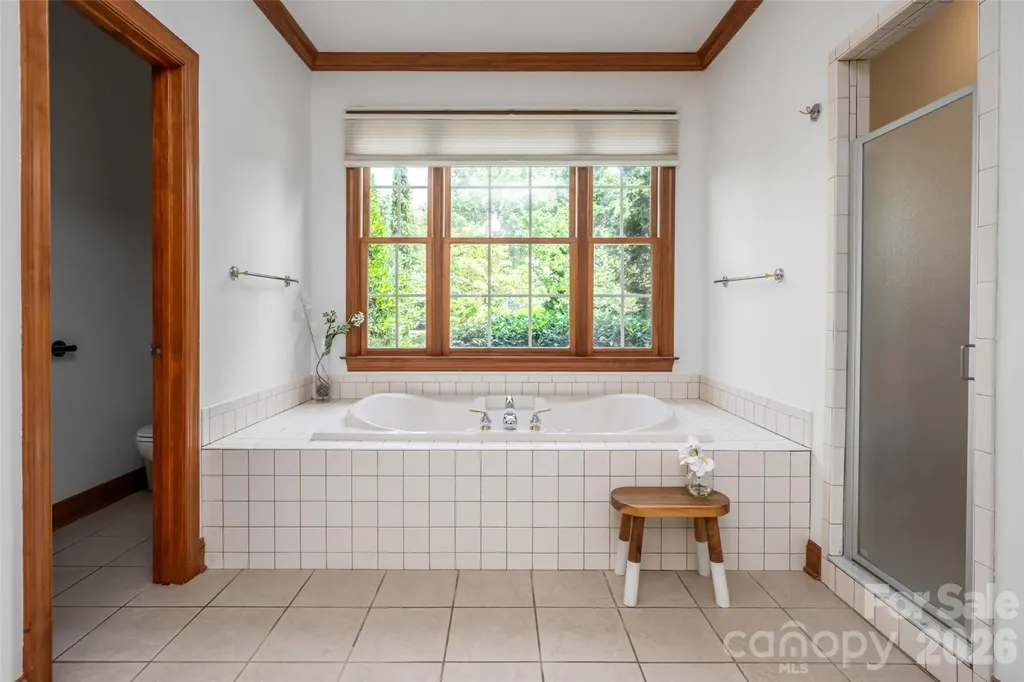 23 Boddington Court Asheville NC 28803
