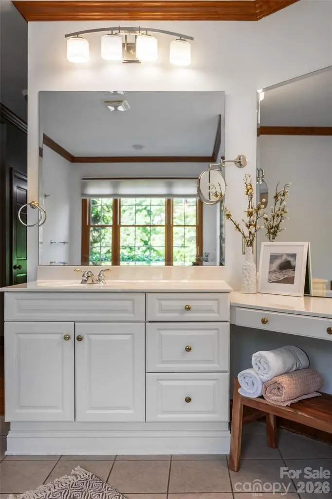 23 Boddington Court Asheville NC 28803