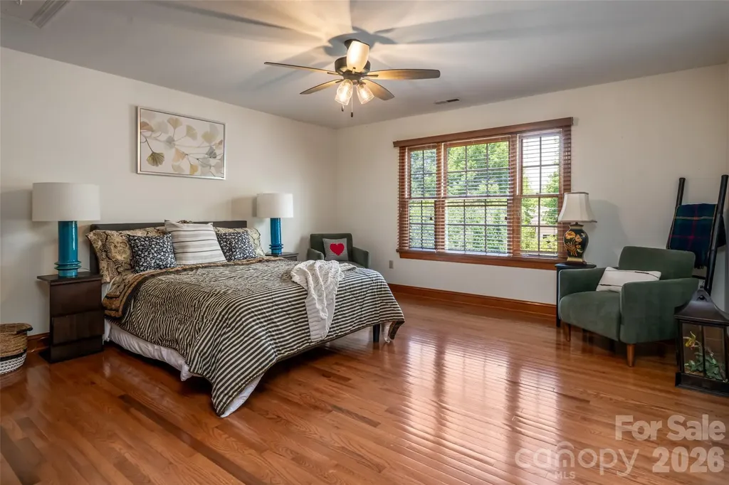 23 Boddington Court Asheville NC 28803